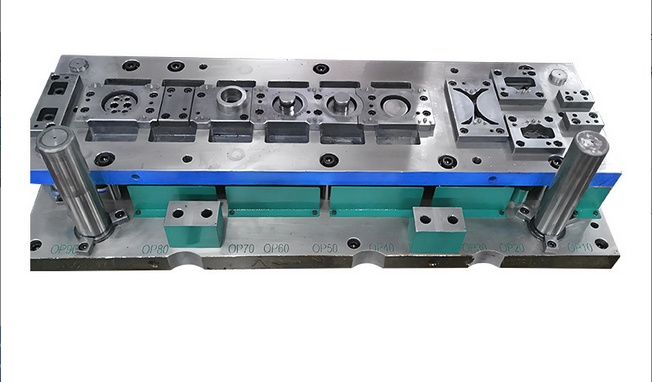 解锁高效生产新境界——冲压连续模的速度与精度平衡术