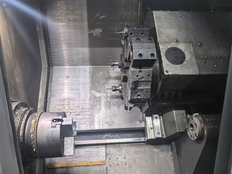 CNC加工中心刀库预选功能的误操作风险及防错机制设计