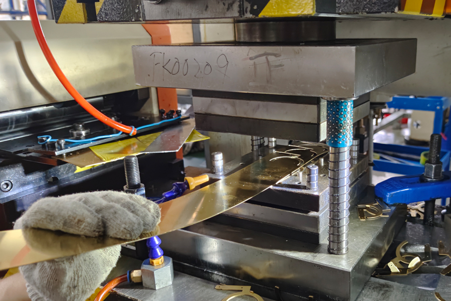 为什么冲压能大批量生产？核心在这